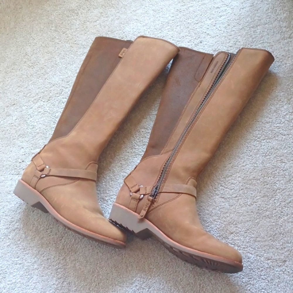 TEVA Suede Leather knee high boots Tan SZ 7.5 Quslity Equestian vibe Lole new